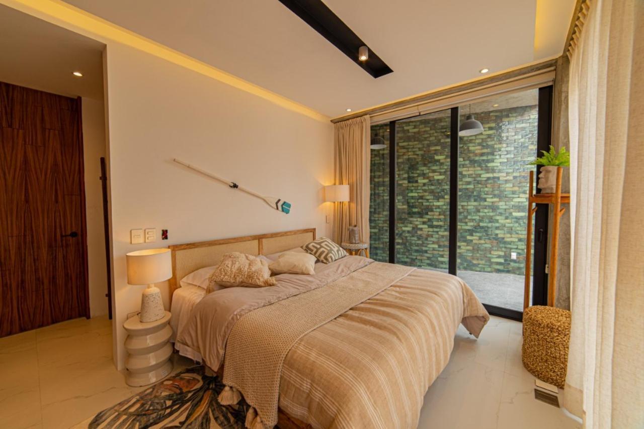 Mako 54 Hotel Puerto Vallarta Exterior photo