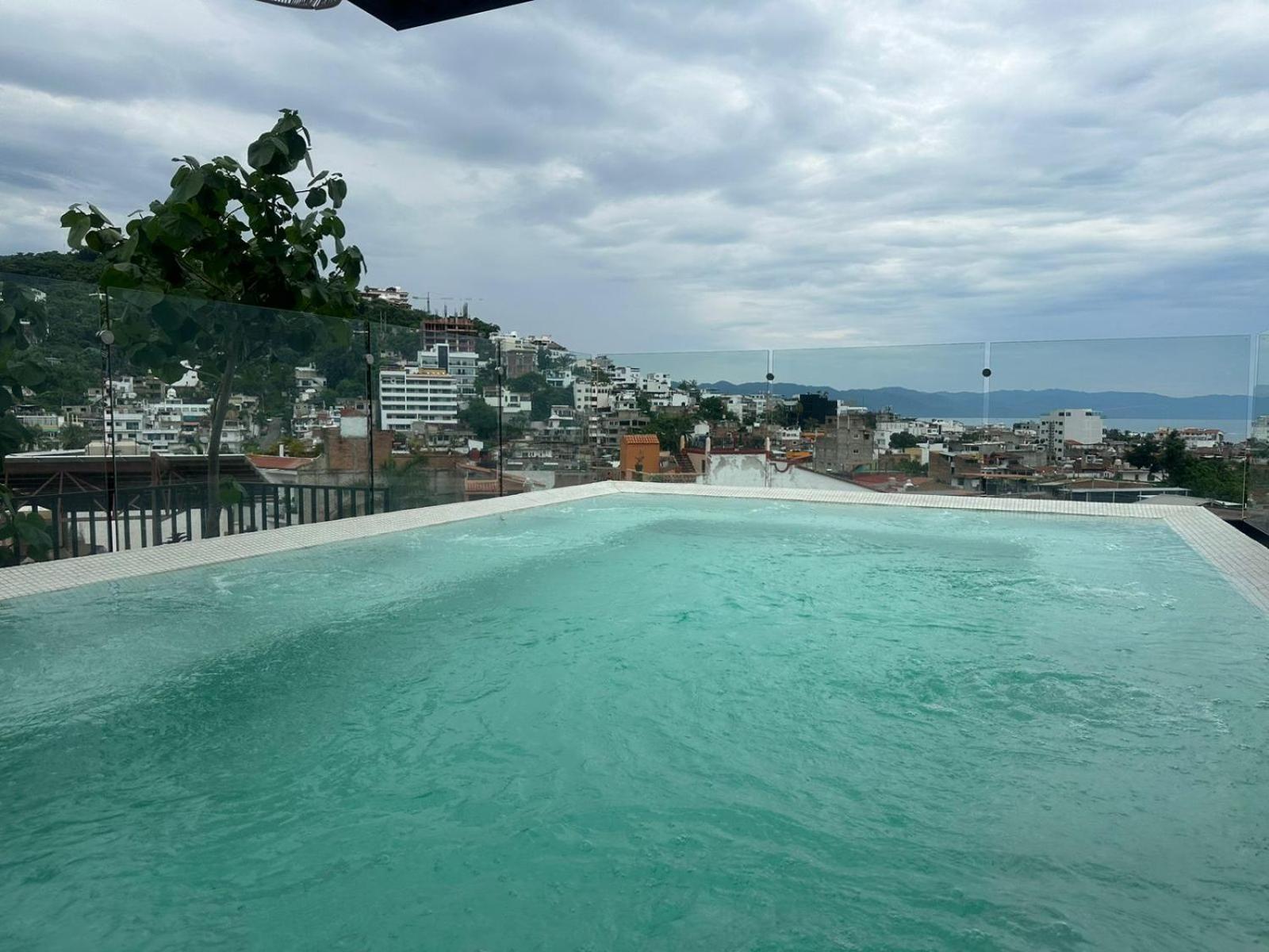 Mako 54 Hotel Puerto Vallarta Exterior photo